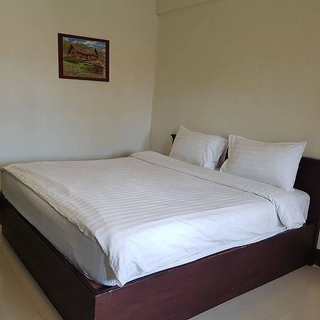 Jaroensin Place Buriram Exteriér fotografie